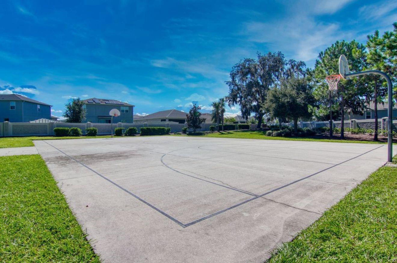 Image 3 of 19 For 2942 Fieldwood Circle