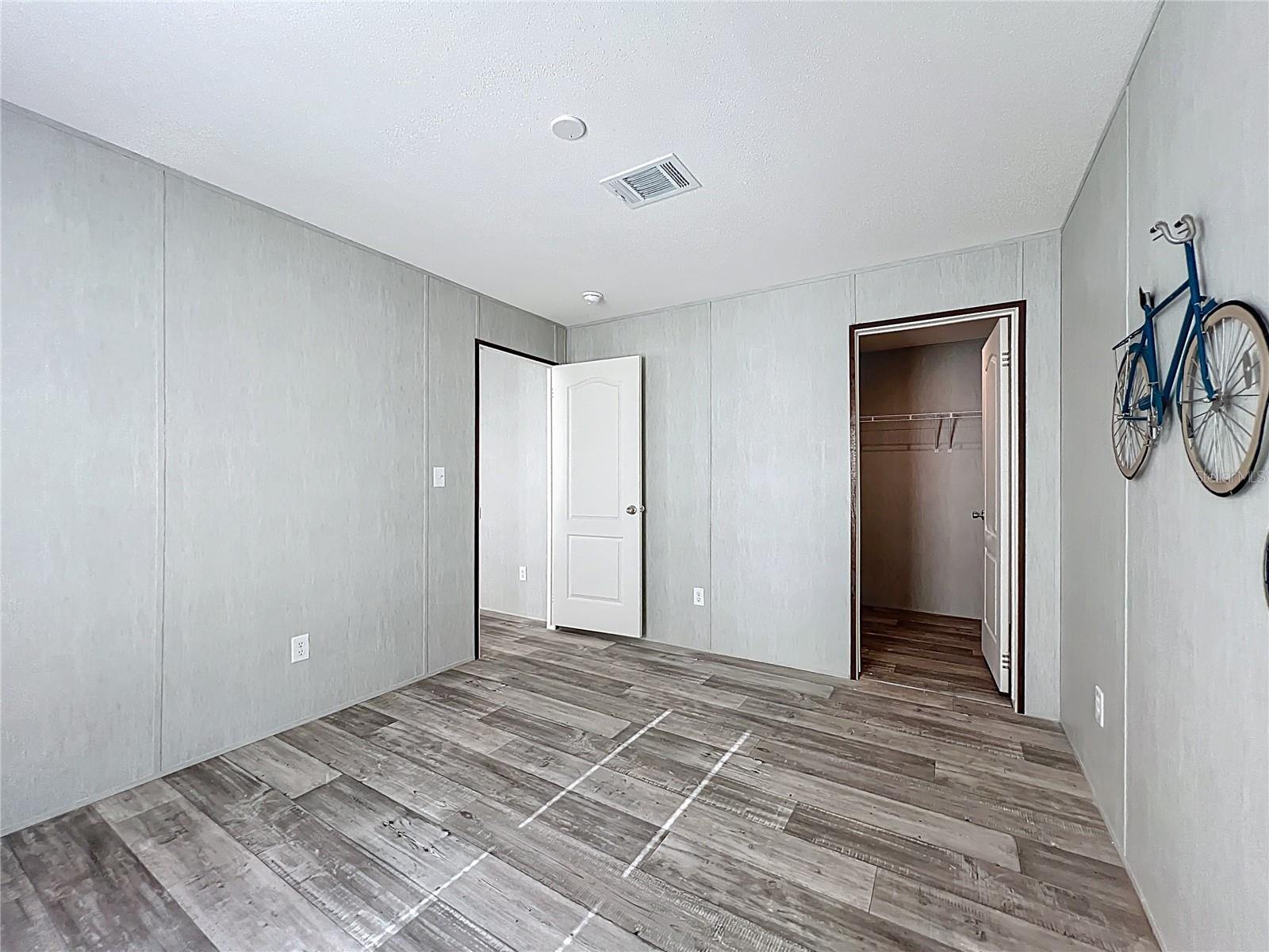 Image 33 of 52 For 8561 13th Court