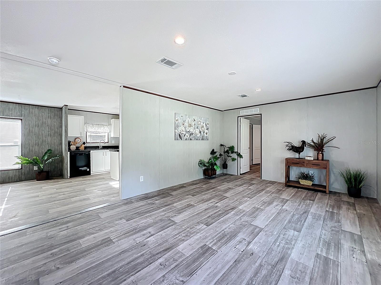 Image 6 of 52 For 8561 13th Court