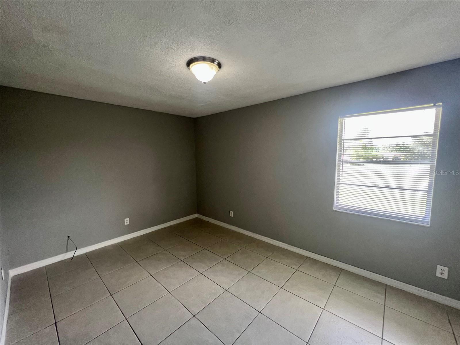 Image 8 of 10 For 624 Royalty Court A