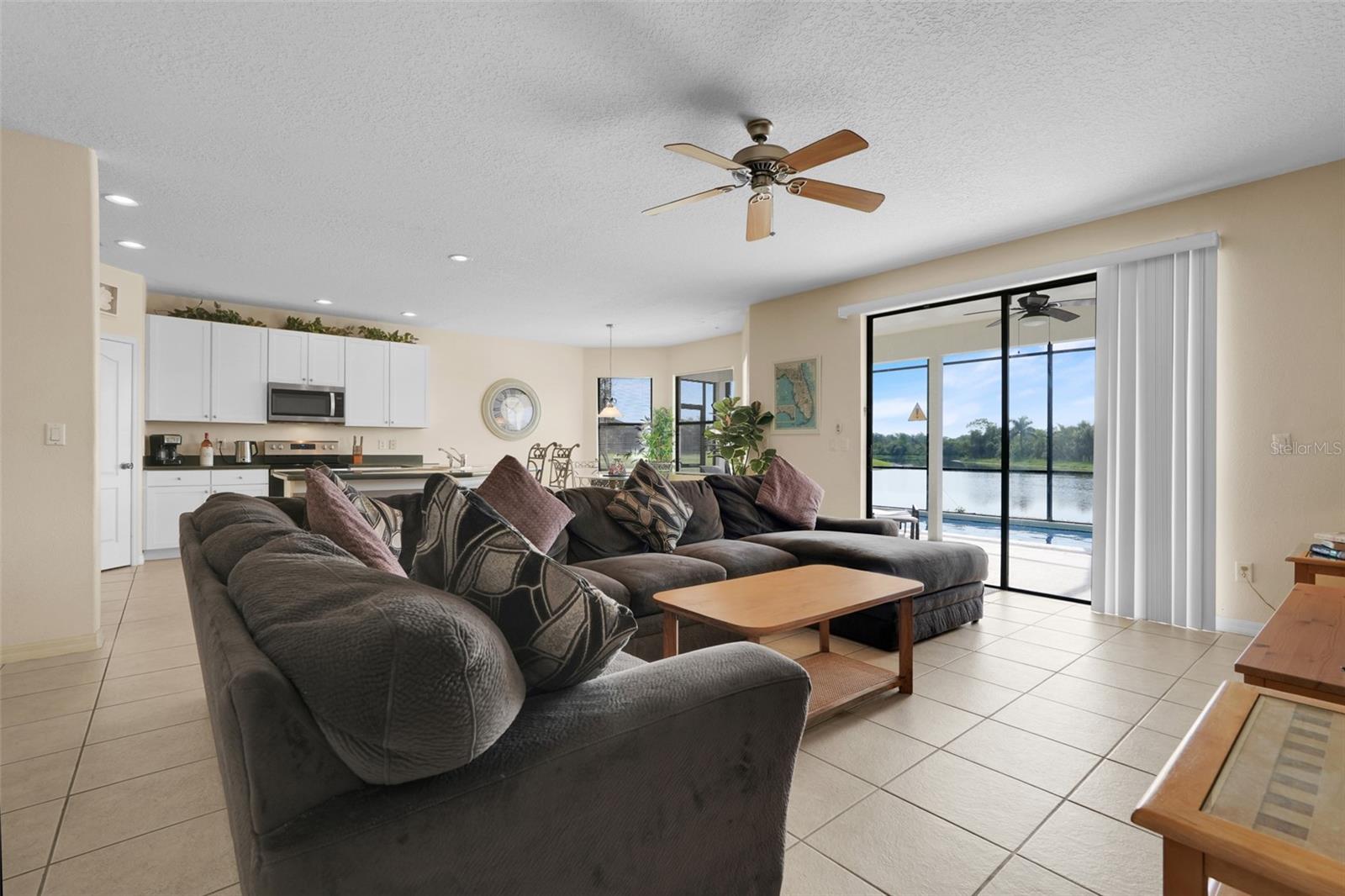 Image 17 of 56 For 2981 Siesta View Drive 2981