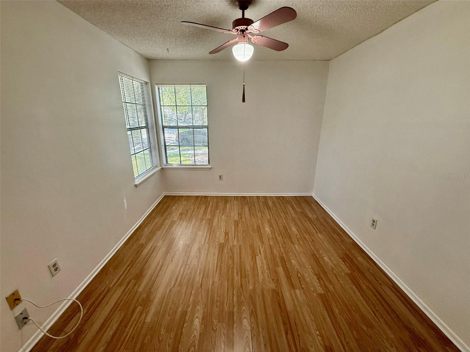 Image 5 of 15 For 2900 Risser Avenue