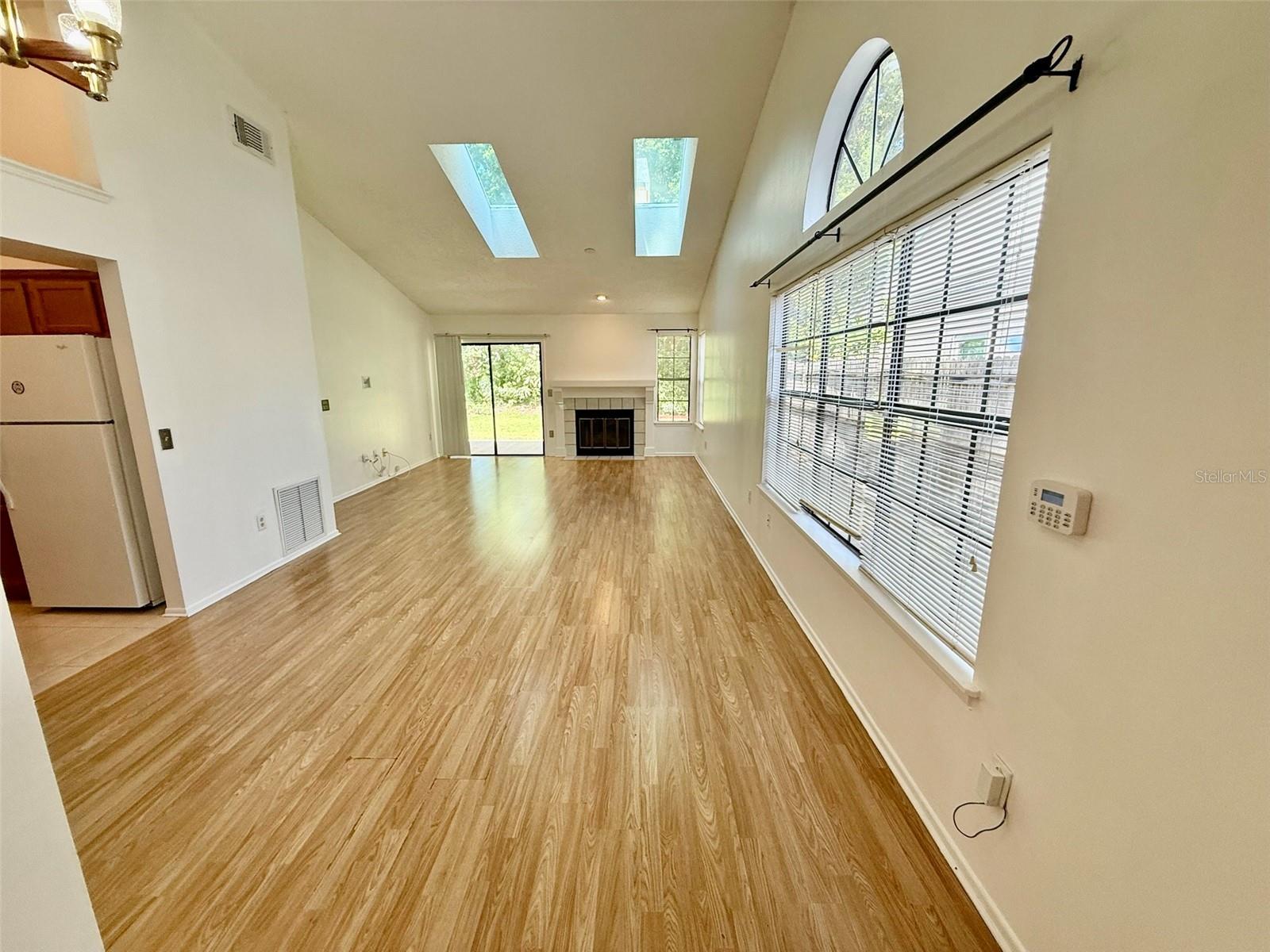 Image 8 of 15 For 2900 Risser Avenue