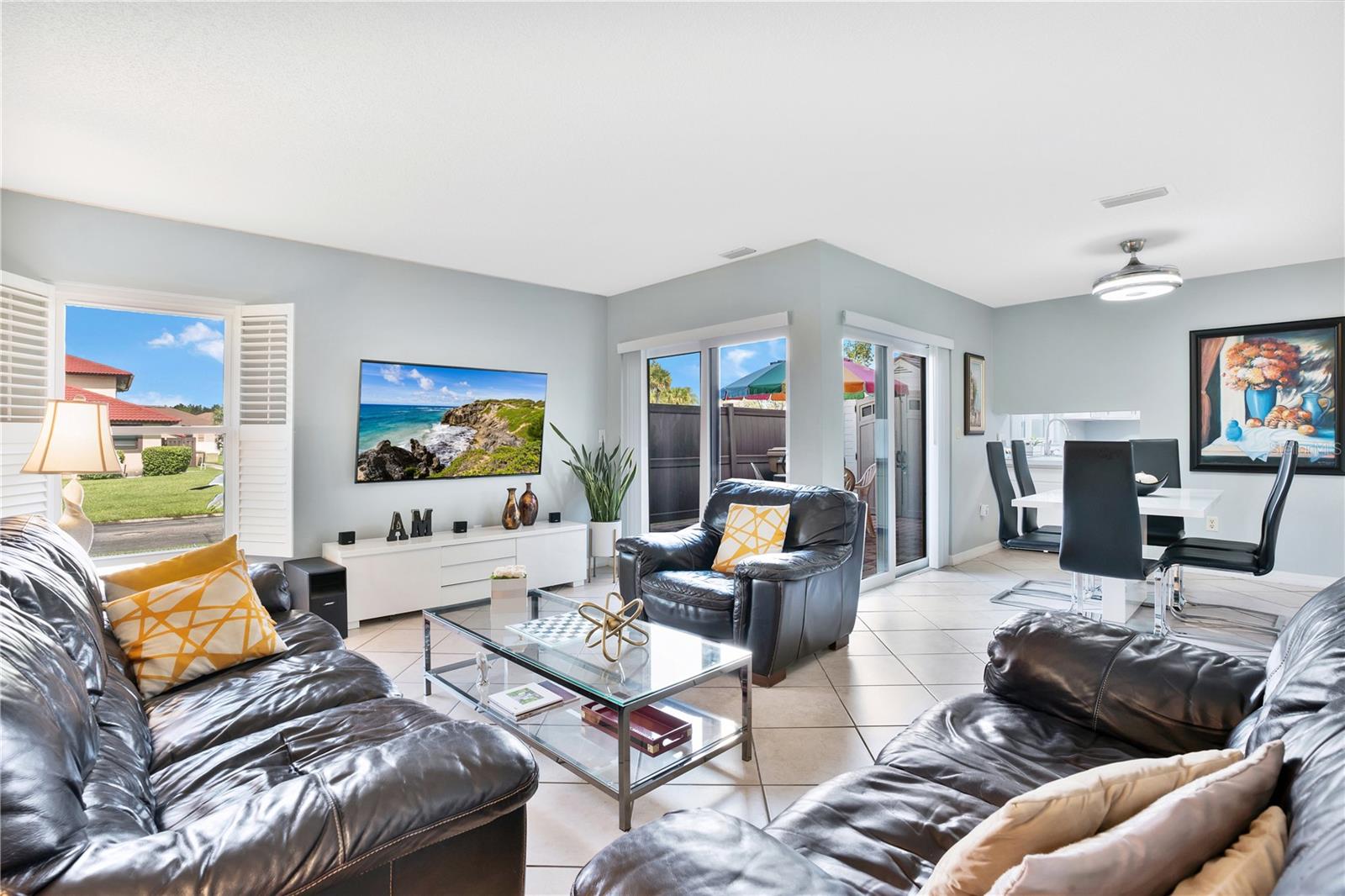 Image 4 of 36 For 435 Hunter Circle