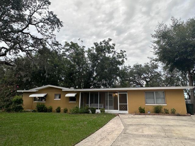 Image 2 of 26 For 861 Waterview Drive