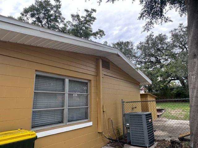 Image 3 of 26 For 861 Waterview Drive