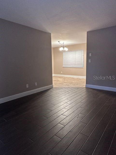 Image 9 of 26 For 861 Waterview Drive