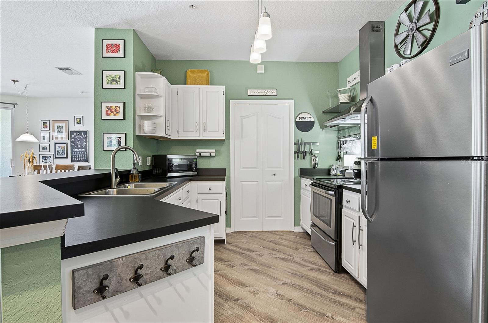 Image 7 of 48 For 8813 Dunes Court 201