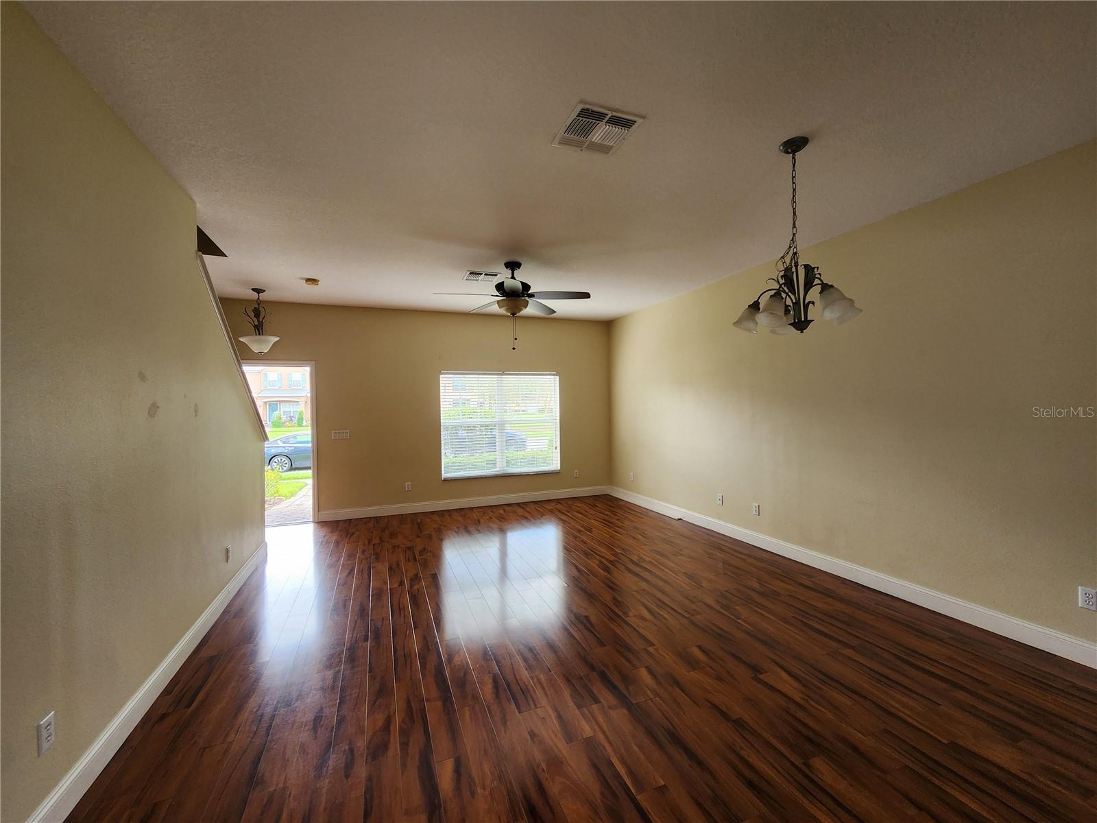 Image 10 of 25 For 16712 Cedar Crest Drive