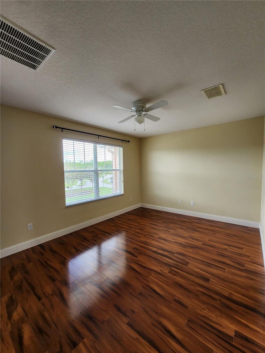 Image 7 of 25 For 16712 Cedar Crest Drive