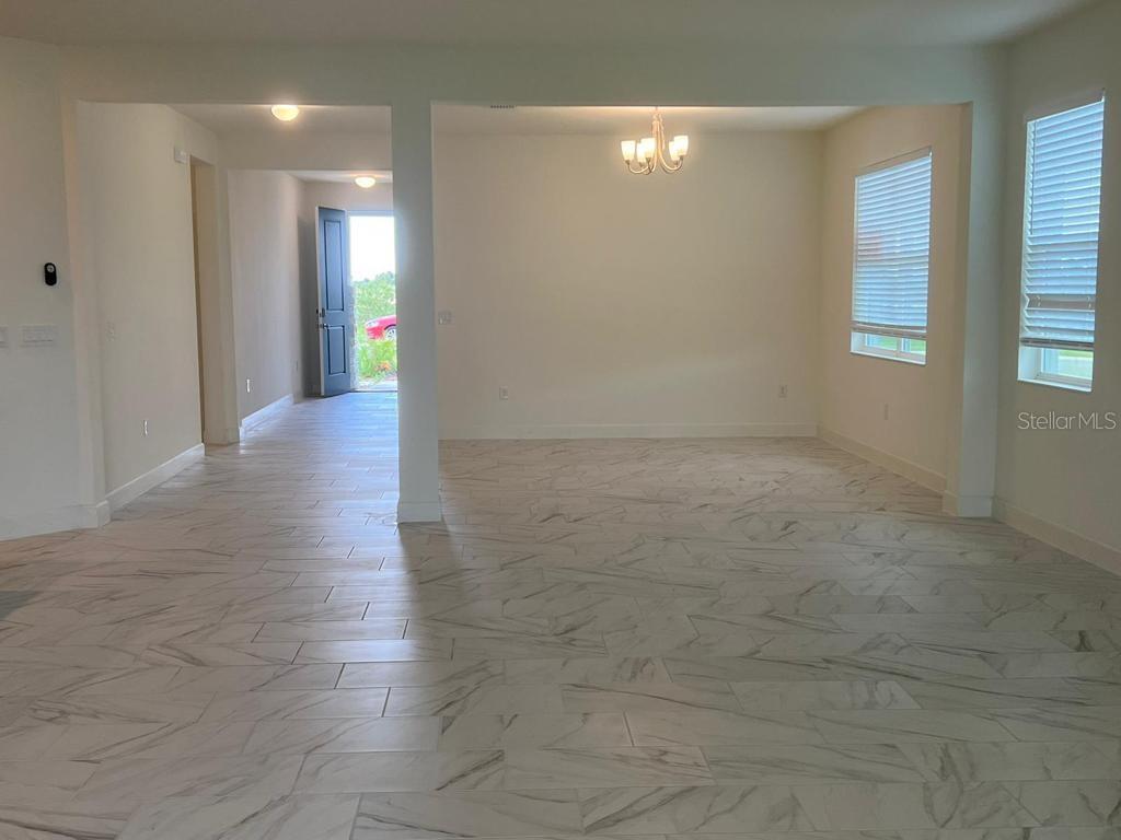 Image 8 of 18 For 520 Overpool Avenue