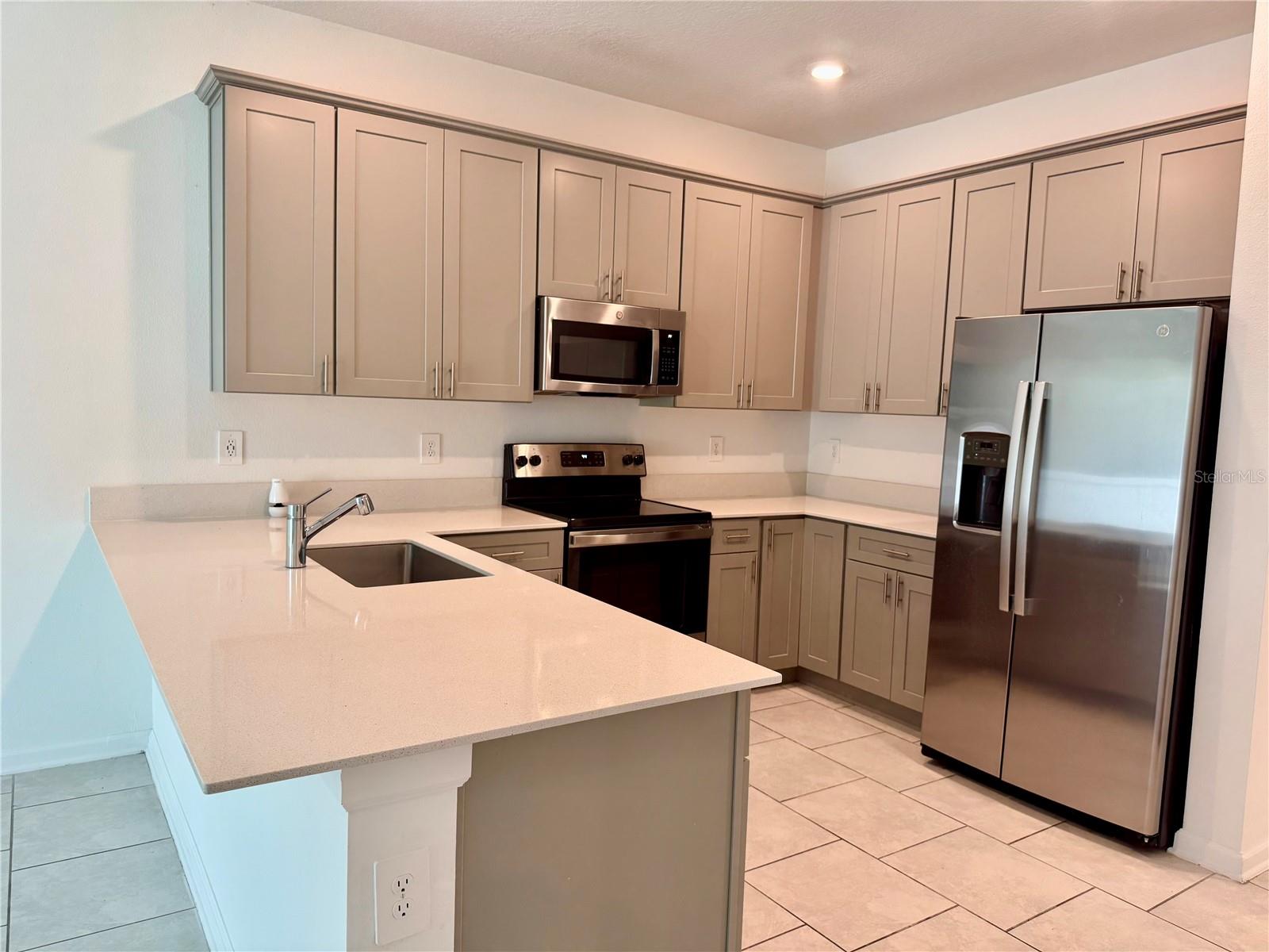 Image 10 of 35 For 7693 Stone Creek Trl