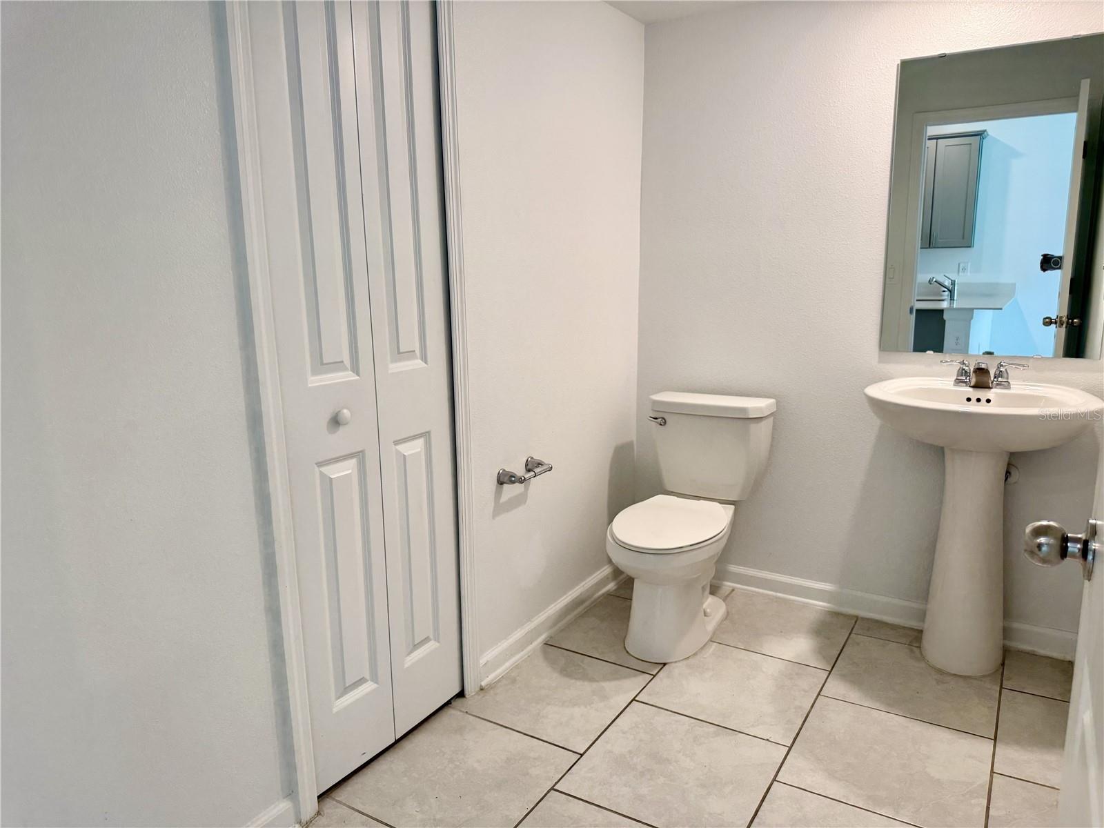 Image 13 of 35 For 7693 Stone Creek Trl