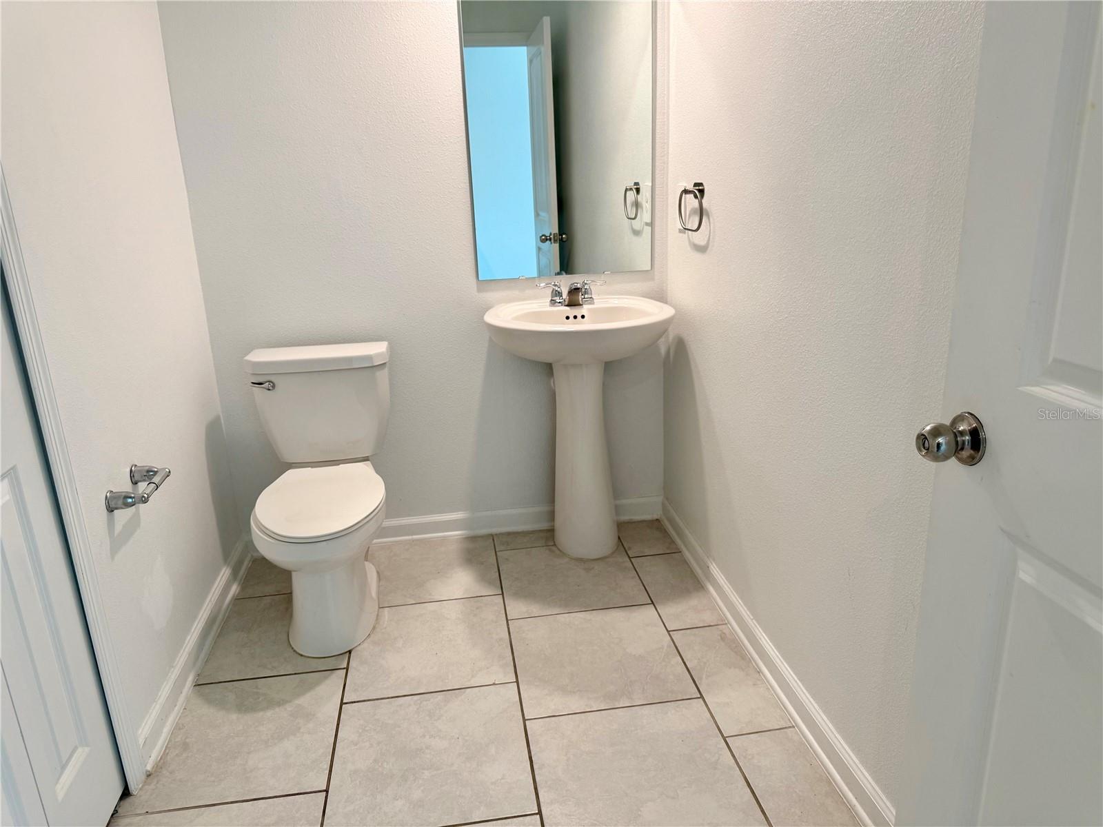 Image 14 of 35 For 7693 Stone Creek Trl