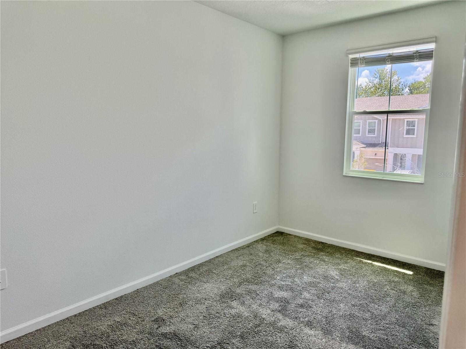 Image 23 of 35 For 7693 Stone Creek Trl