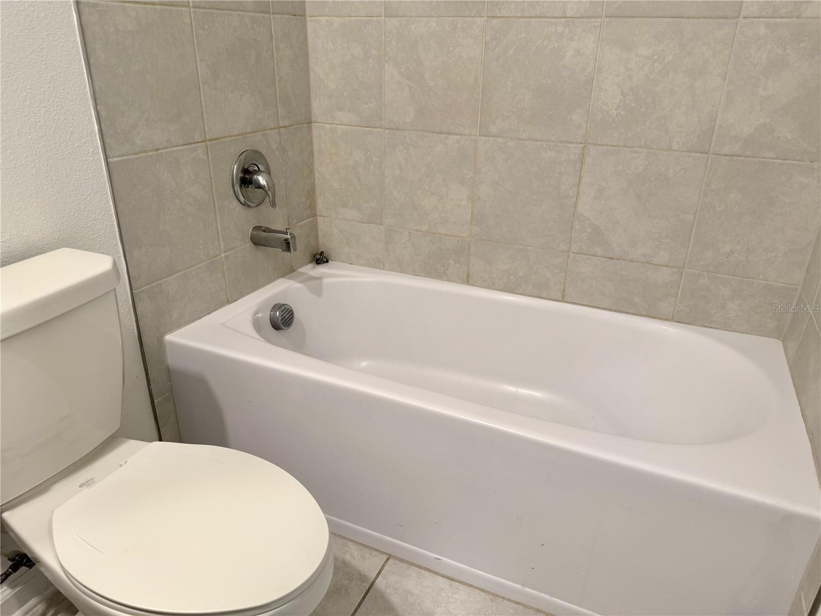 Image 26 of 35 For 7693 Stone Creek Trl