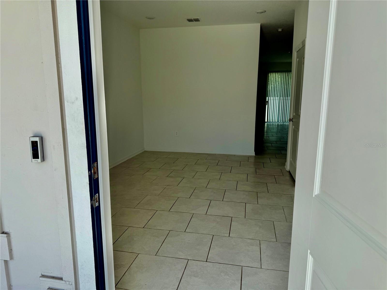 Image 4 of 35 For 7693 Stone Creek Trl
