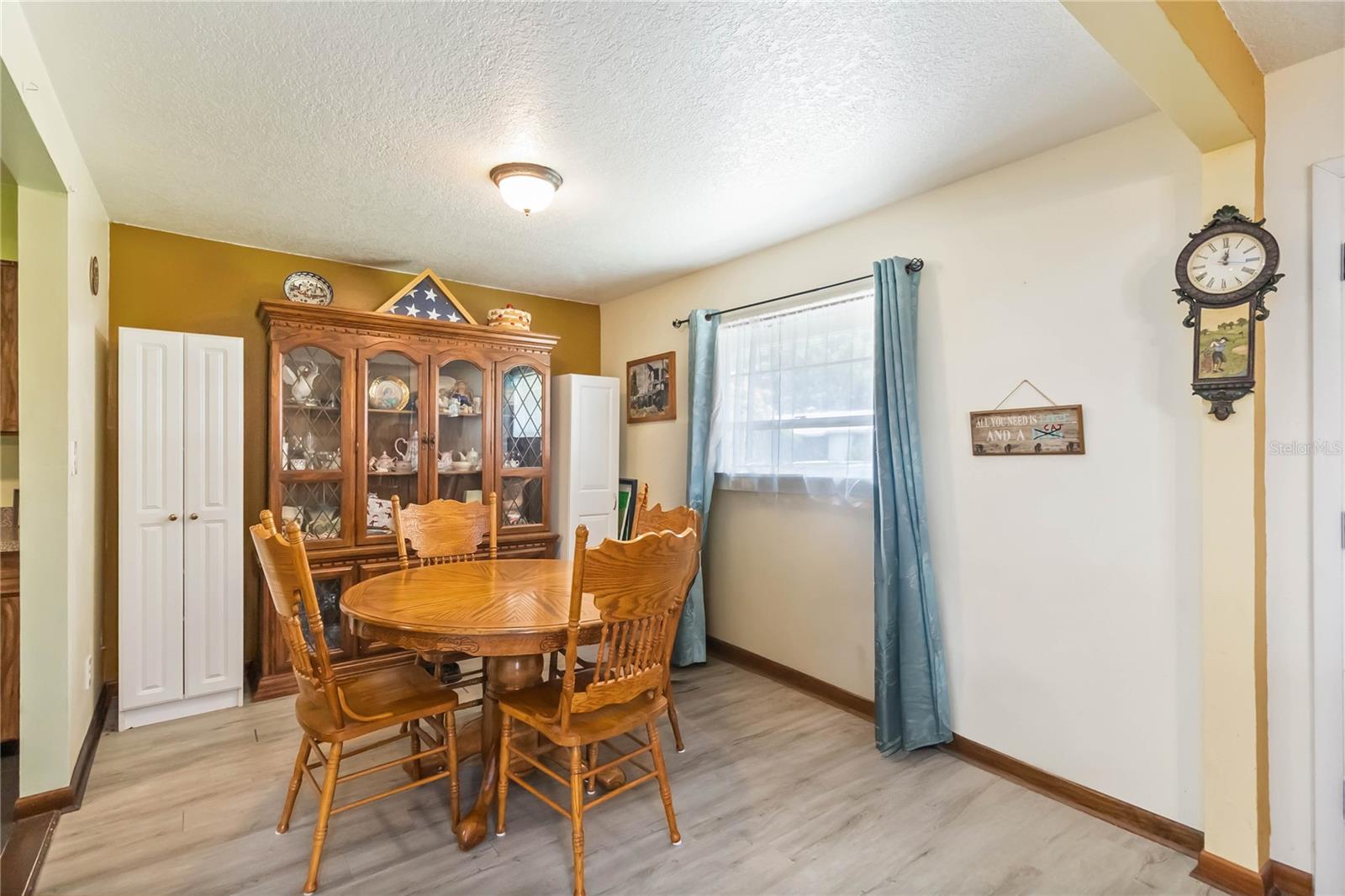 Image 13 of 46 For 2184 James Drive