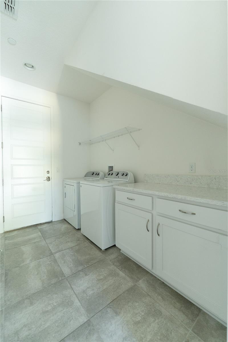 Image 4 of 16 For 9503 Mere Parkway