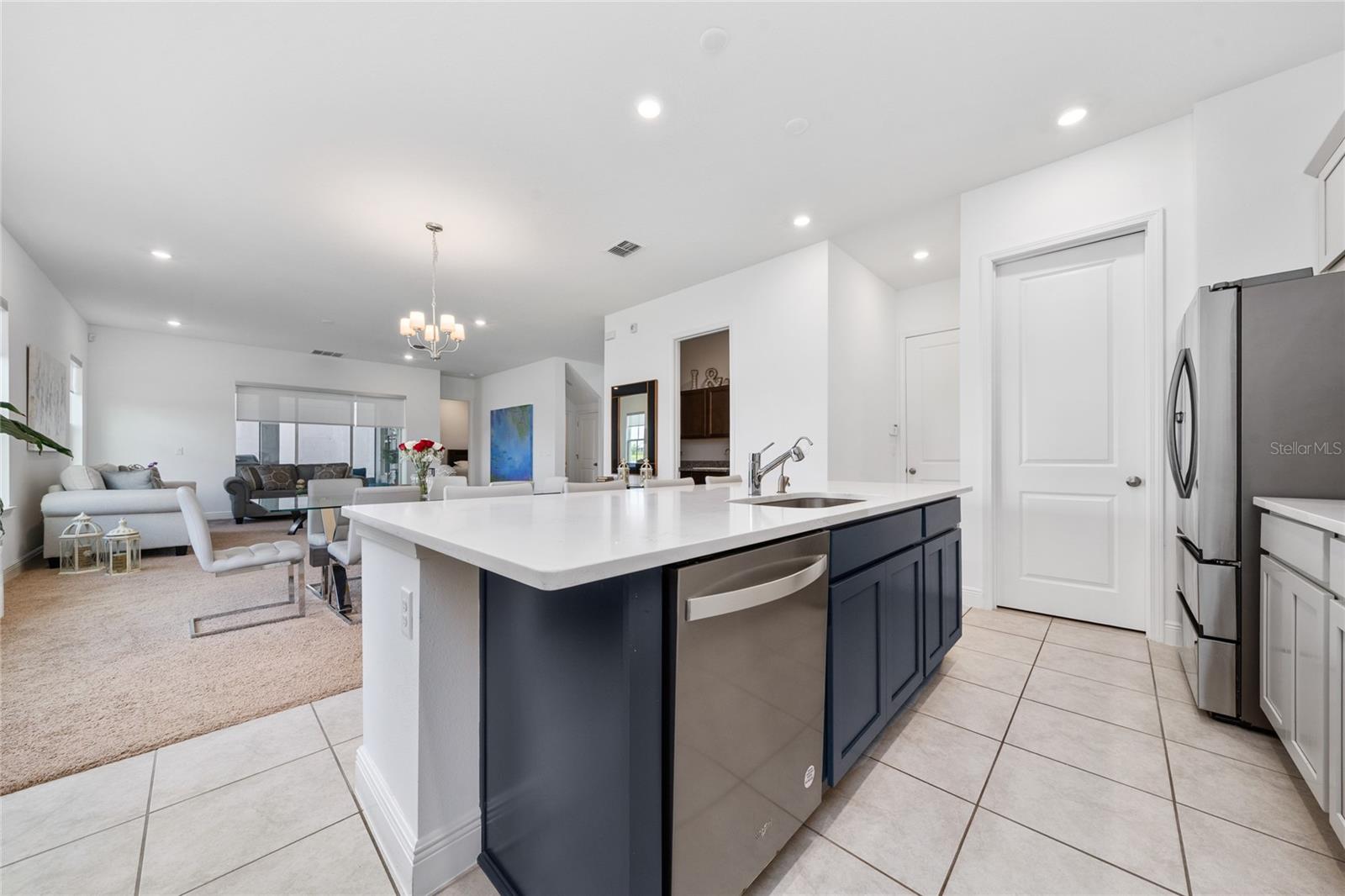 Image 9 of 52 For 13475 Mcmillan Street