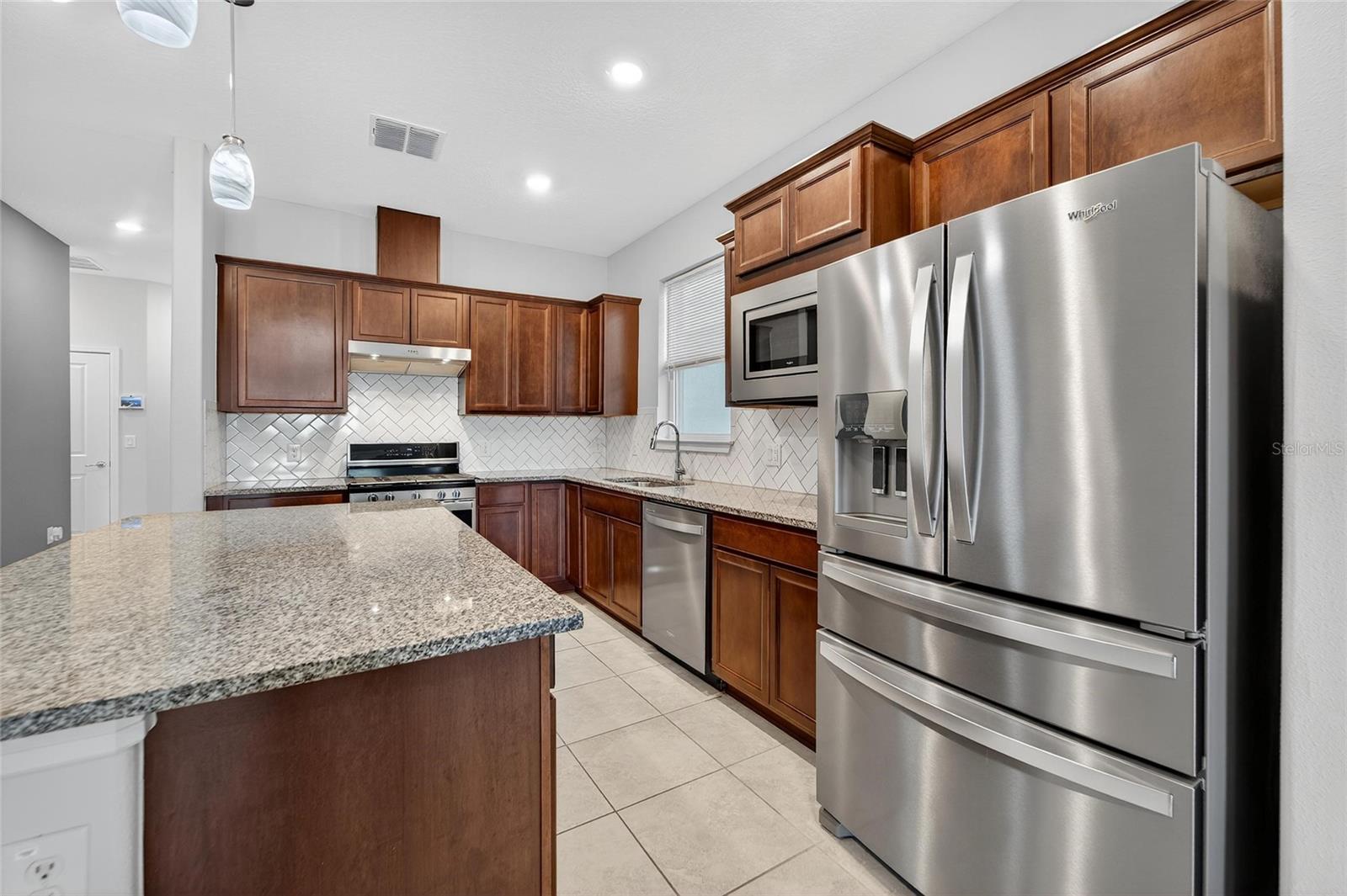 Image 16 of 70 For 5500 Blue Crush Bend