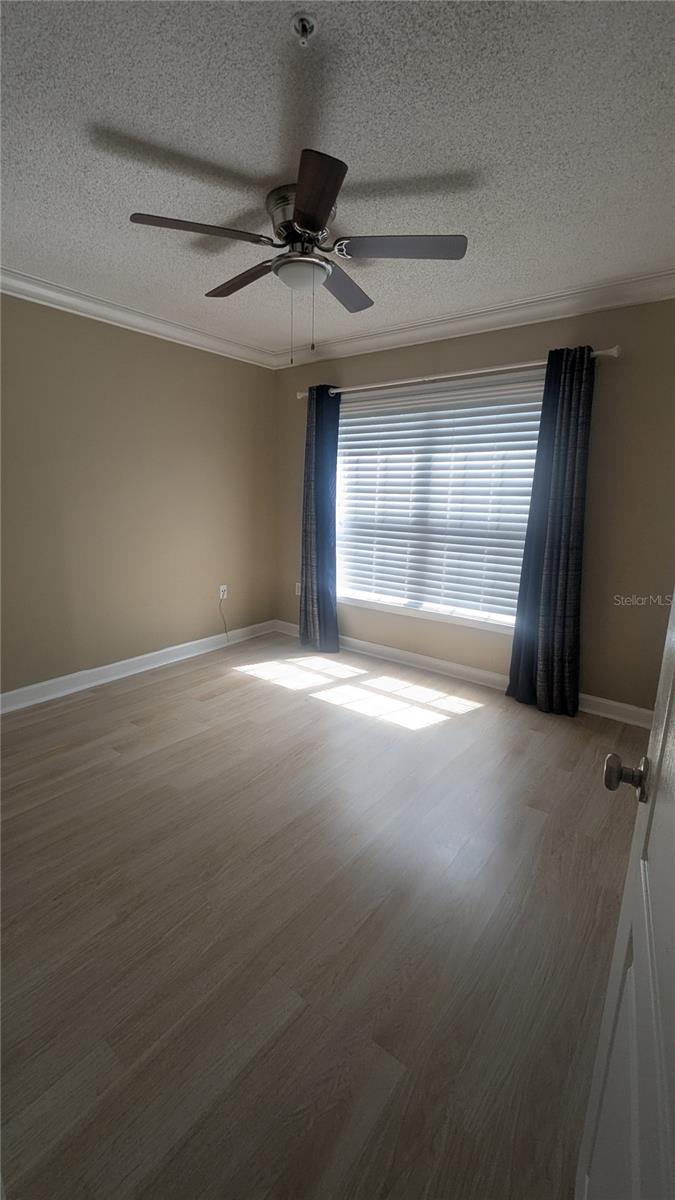 Image 16 of 22 For 2035 Dixie Belle Drive 2035p