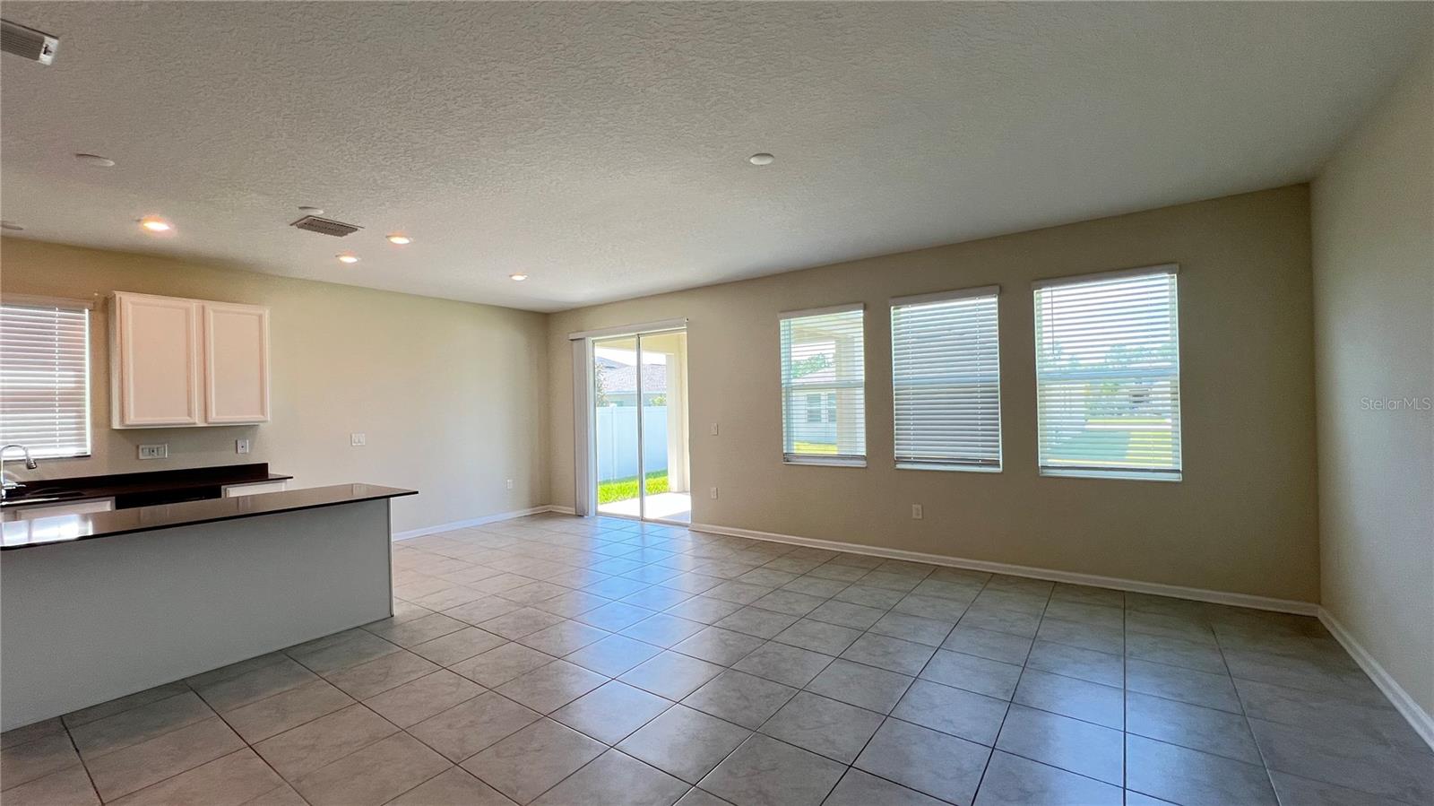 Image 19 of 29 For 16441 Fernridge Street