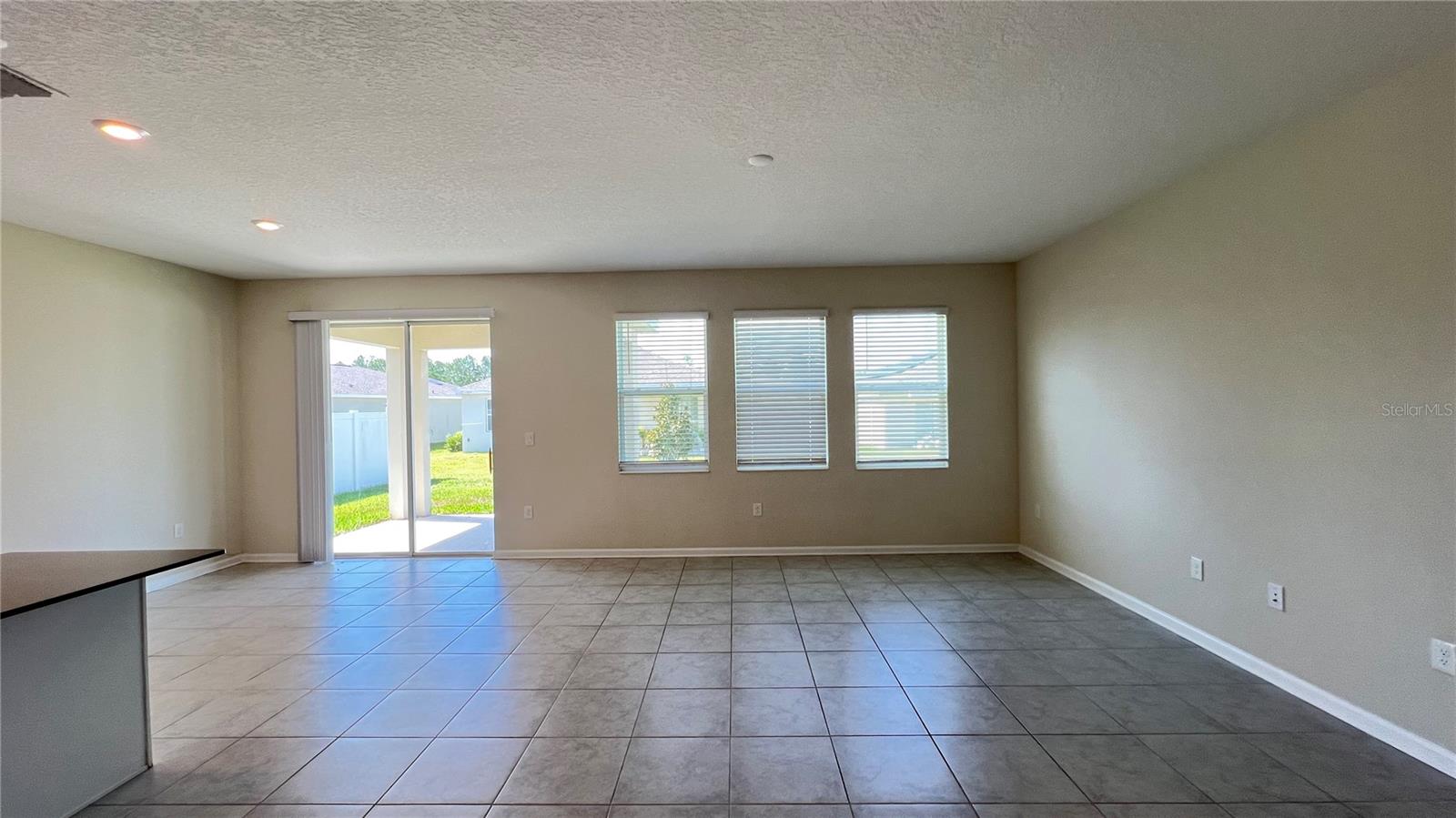 Image 20 of 29 For 16441 Fernridge Street