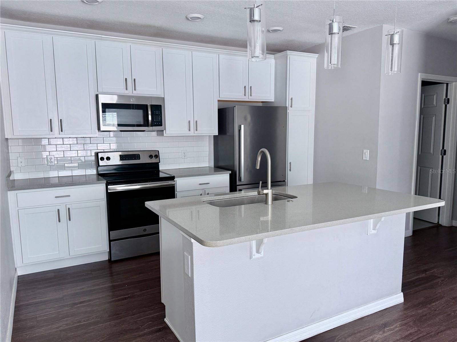 Image 3 of 21 For 3301 Beau Road