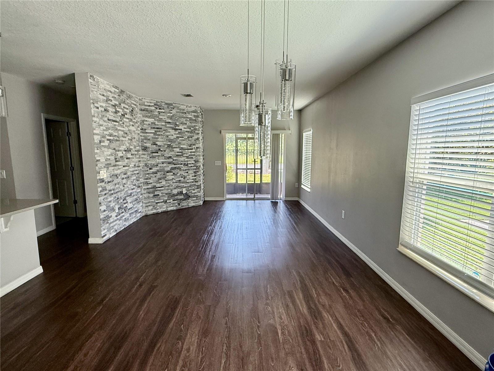 Image 5 of 21 For 3301 Beau Road