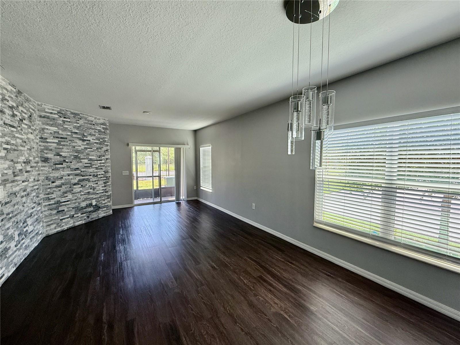 Image 7 of 21 For 3301 Beau Road