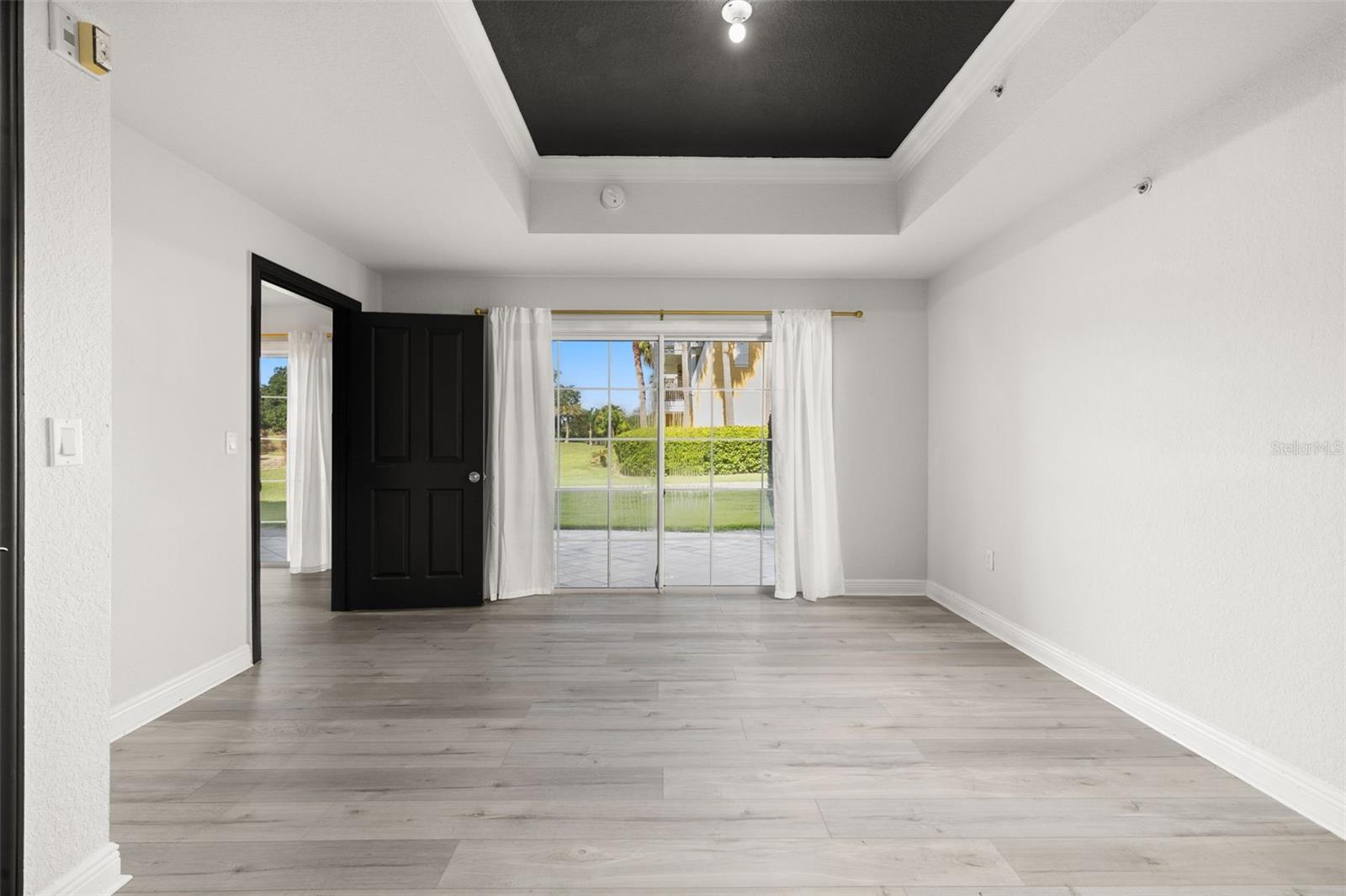 Image 15 of 55 For 1322 Seven Eagles Court 101