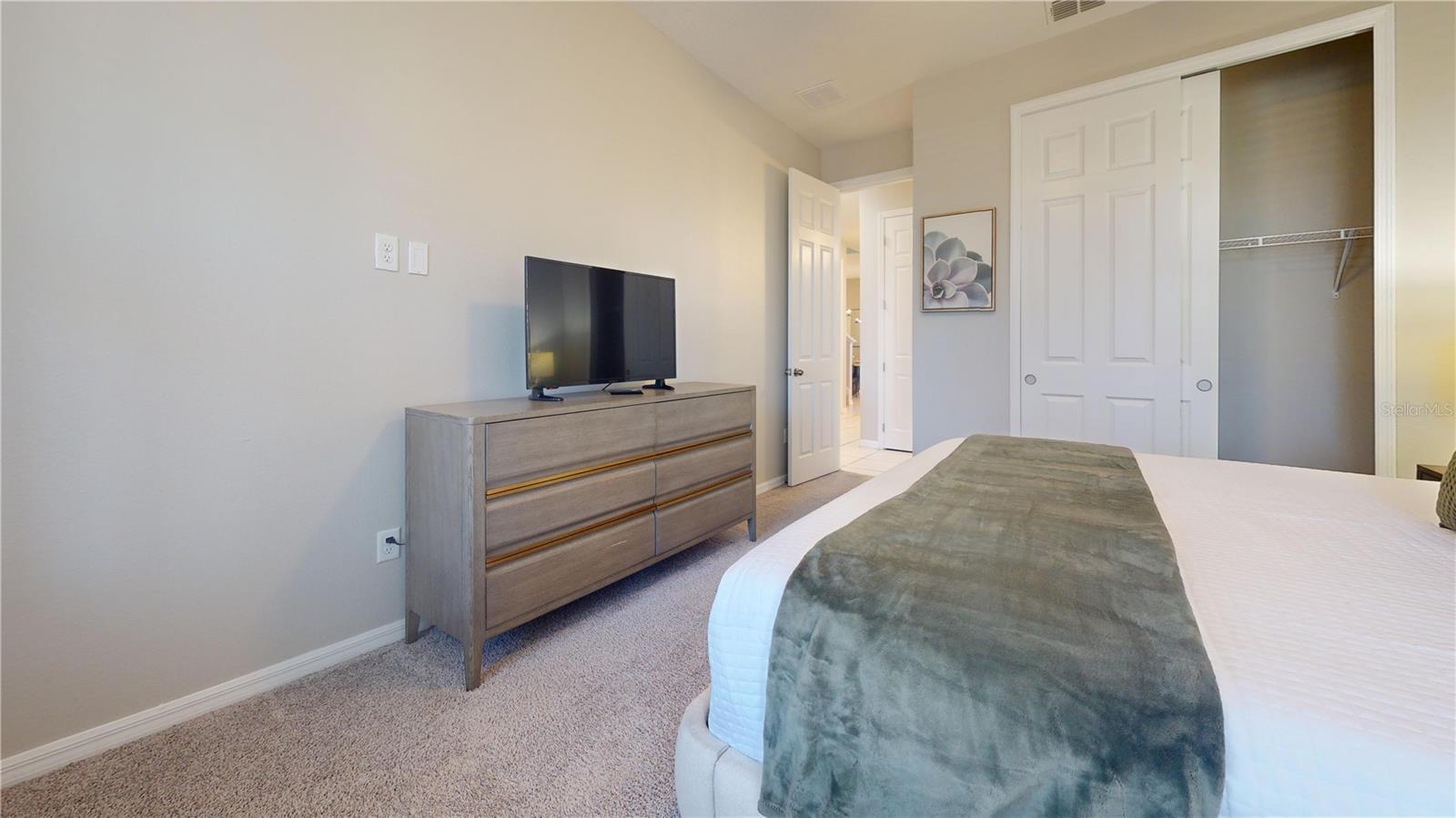 Image 21 of 41 For 9028 Egret Mills Terrace