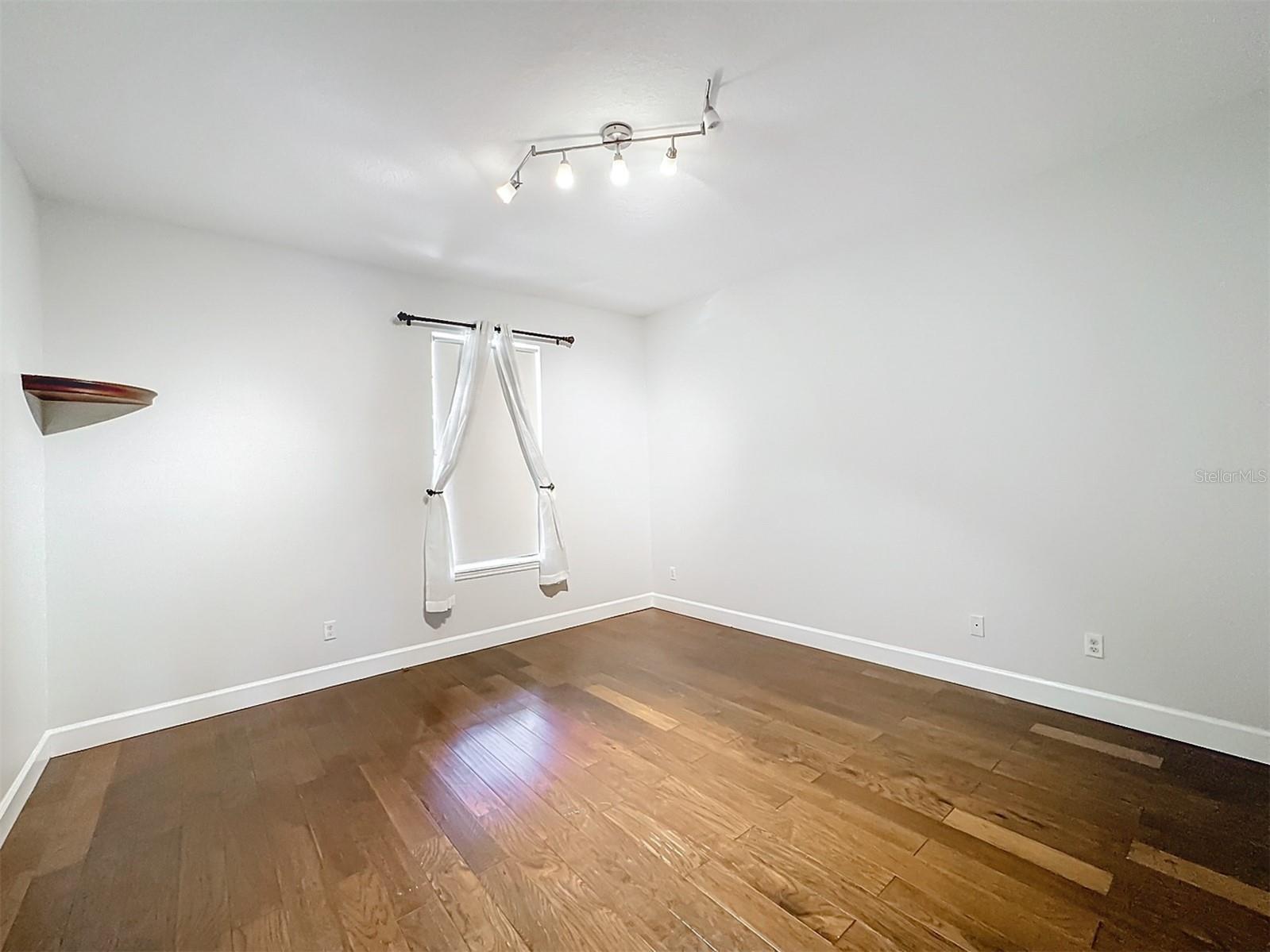 Image 13 of 27 For 7119 Beek Street