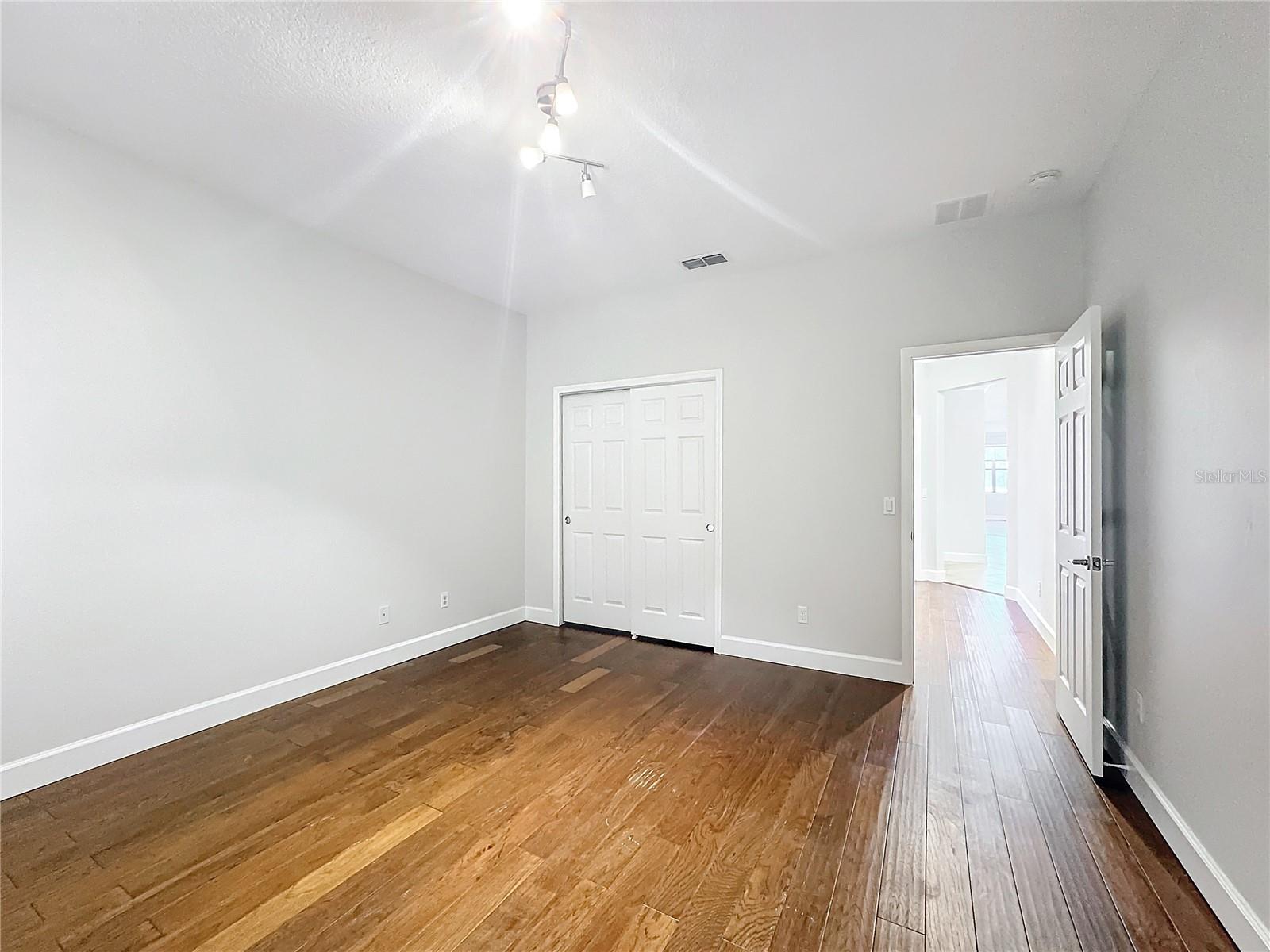 Image 14 of 27 For 7119 Beek Street