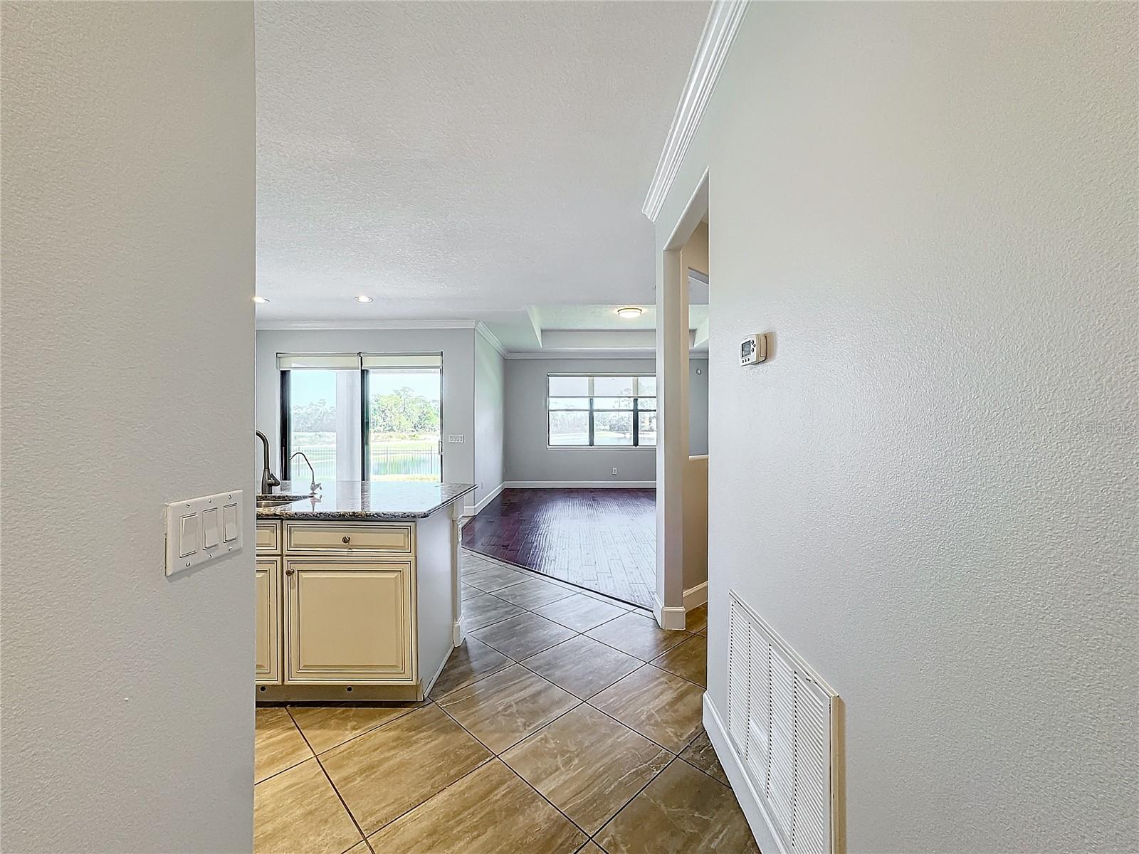 Image 4 of 27 For 7119 Beek Street