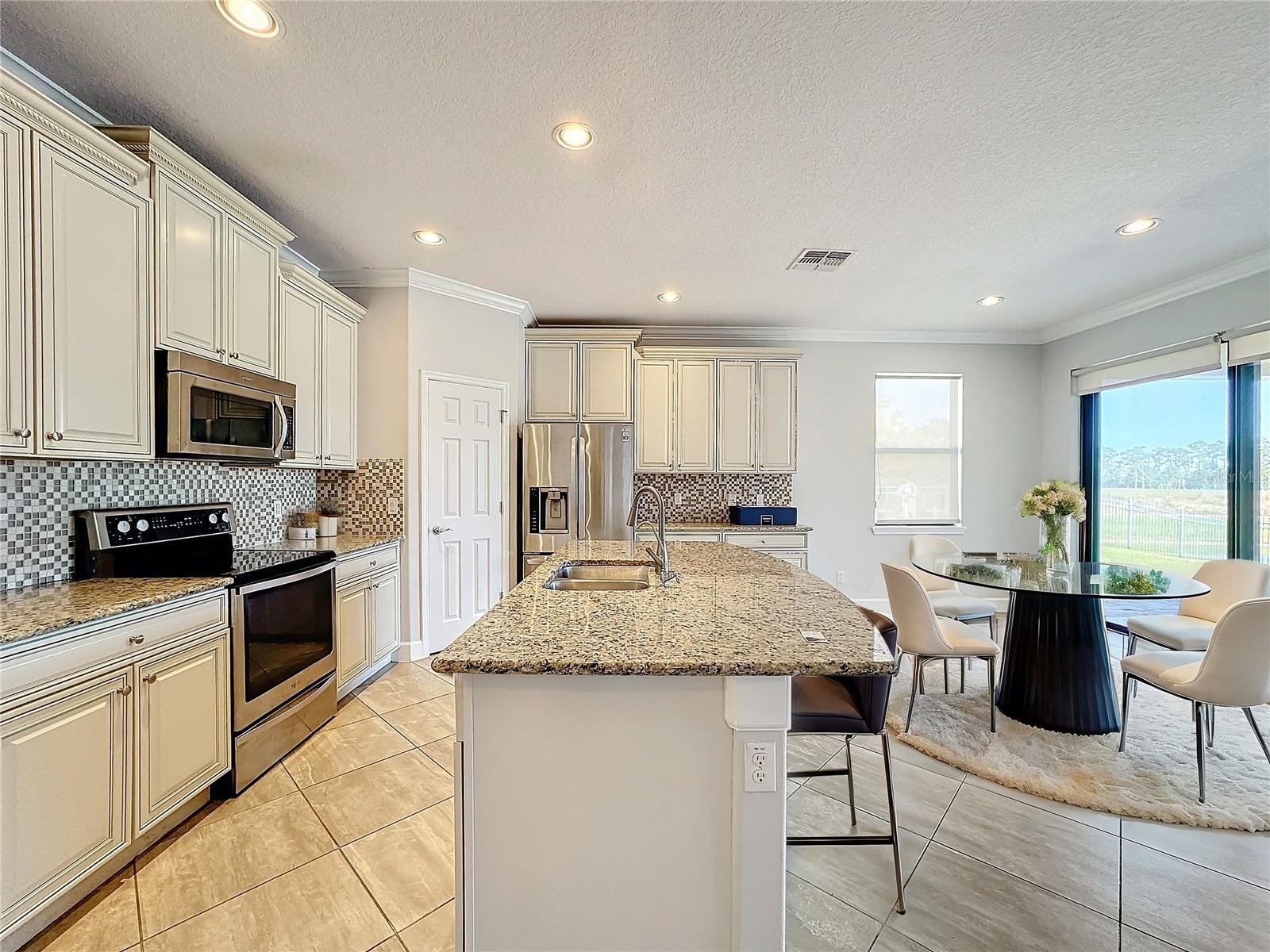 Image 5 of 27 For 7119 Beek Street