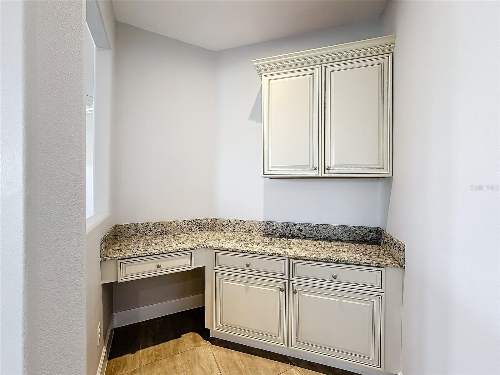 Image 9 of 27 For 7119 Beek Street