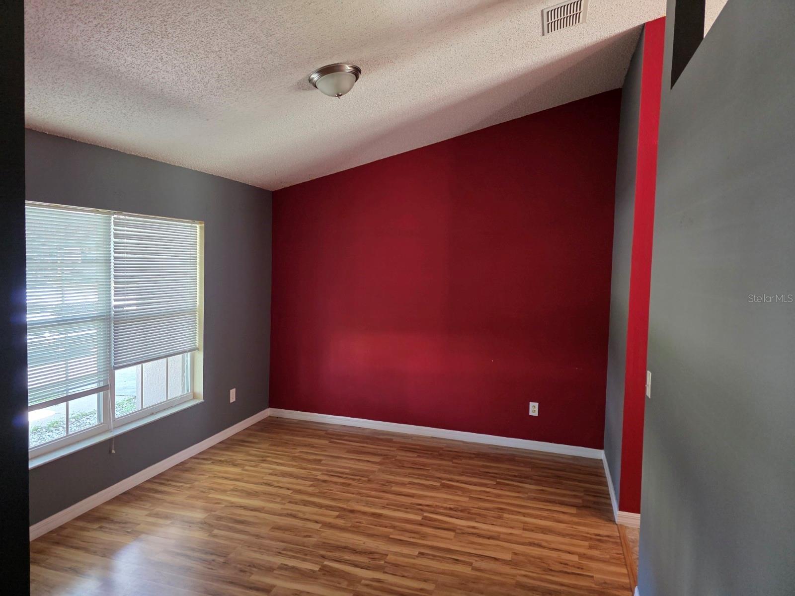 Image 4 of 21 For 1334 Banbridge Drive