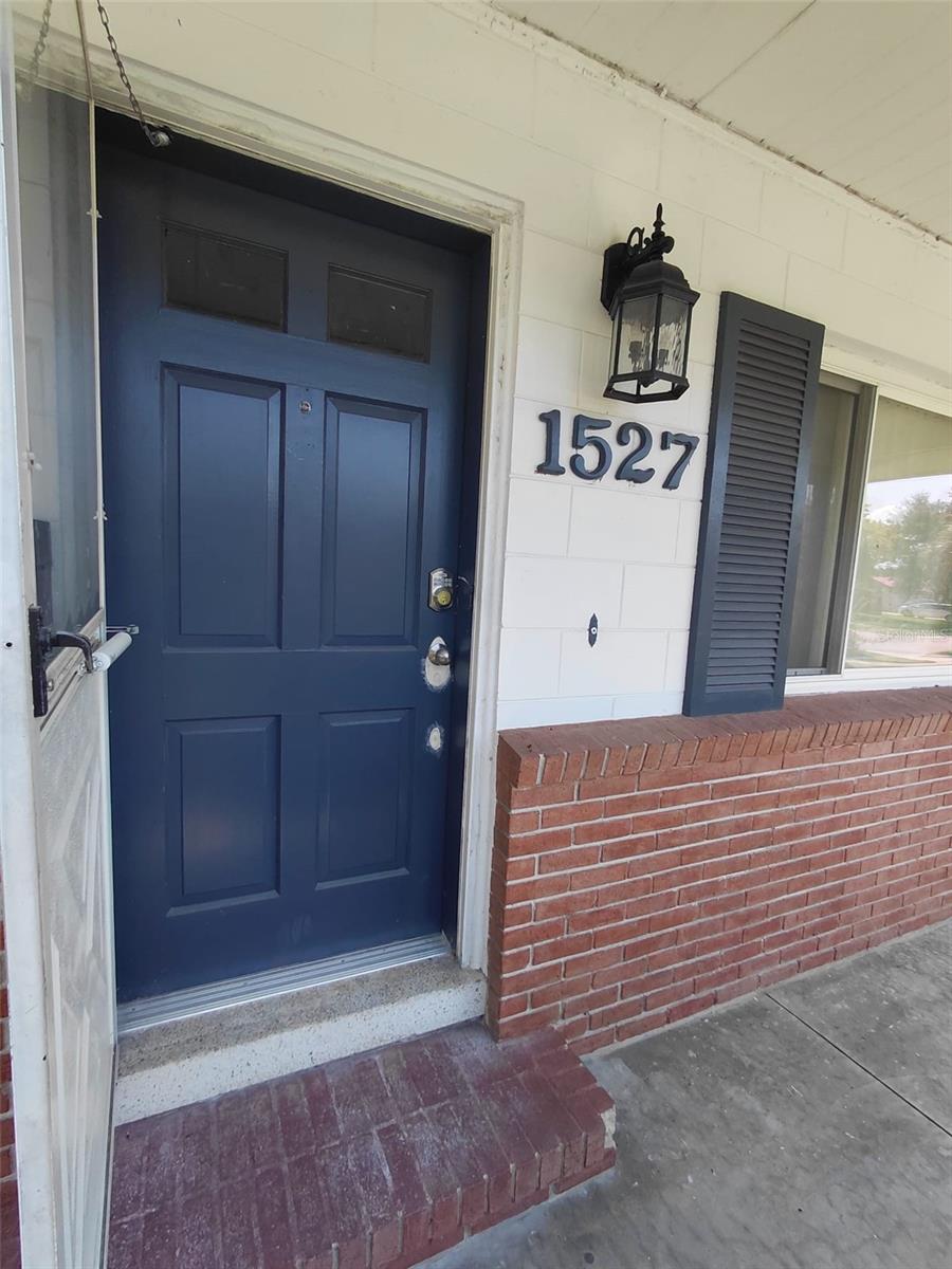 Image 3 of 25 For 1527 Leeway Avenue