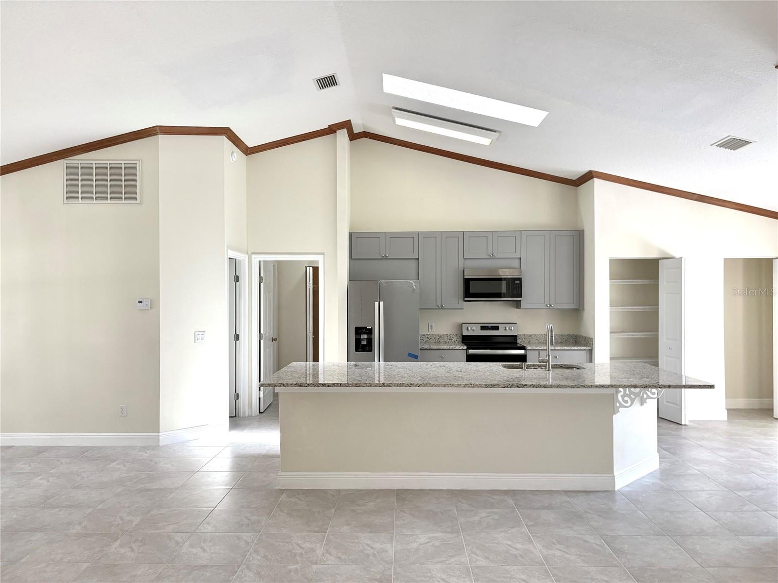 Image 11 of 68 For 4572 32nd Street