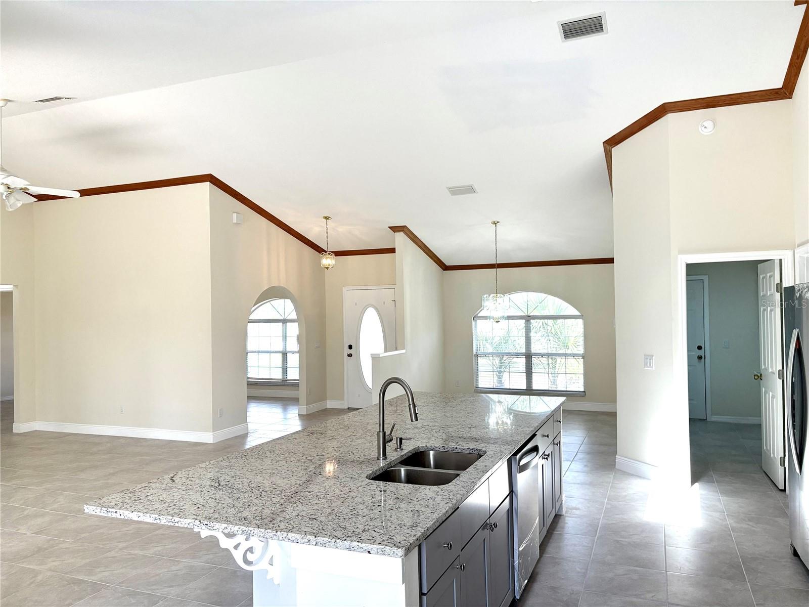 Image 13 of 68 For 4572 32nd Street