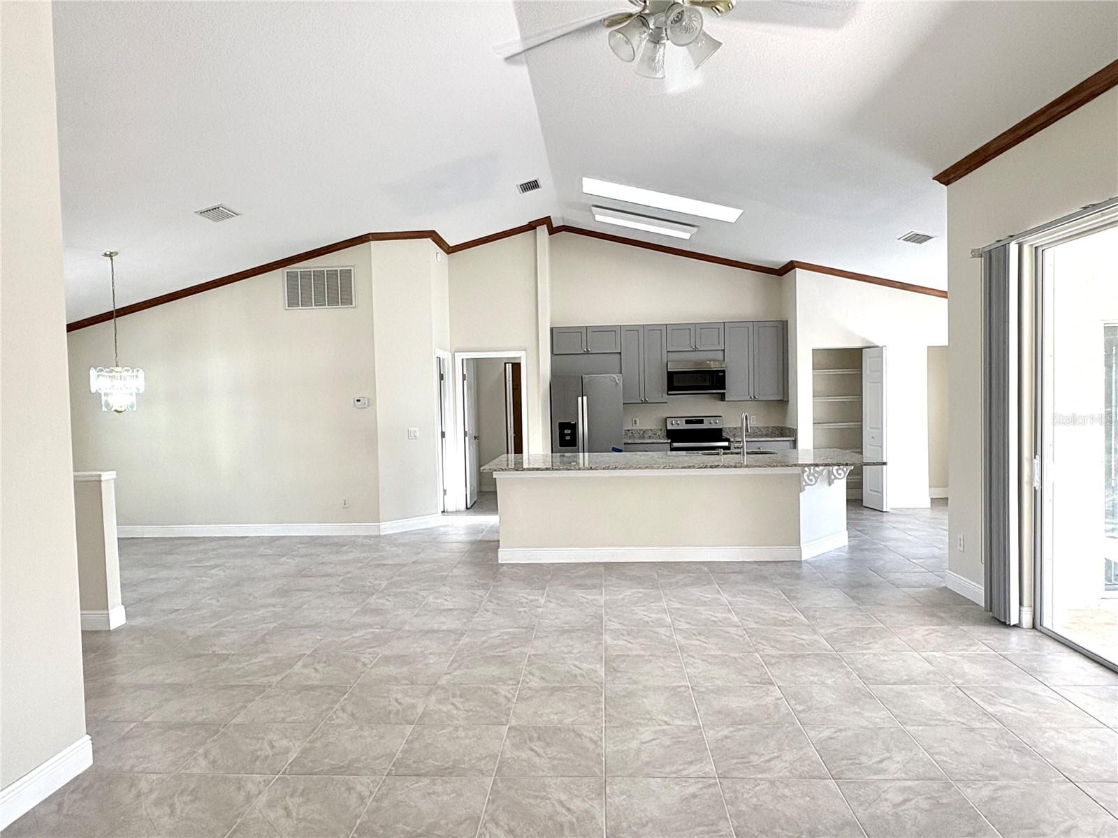 Image 37 of 68 For 4572 32nd Street