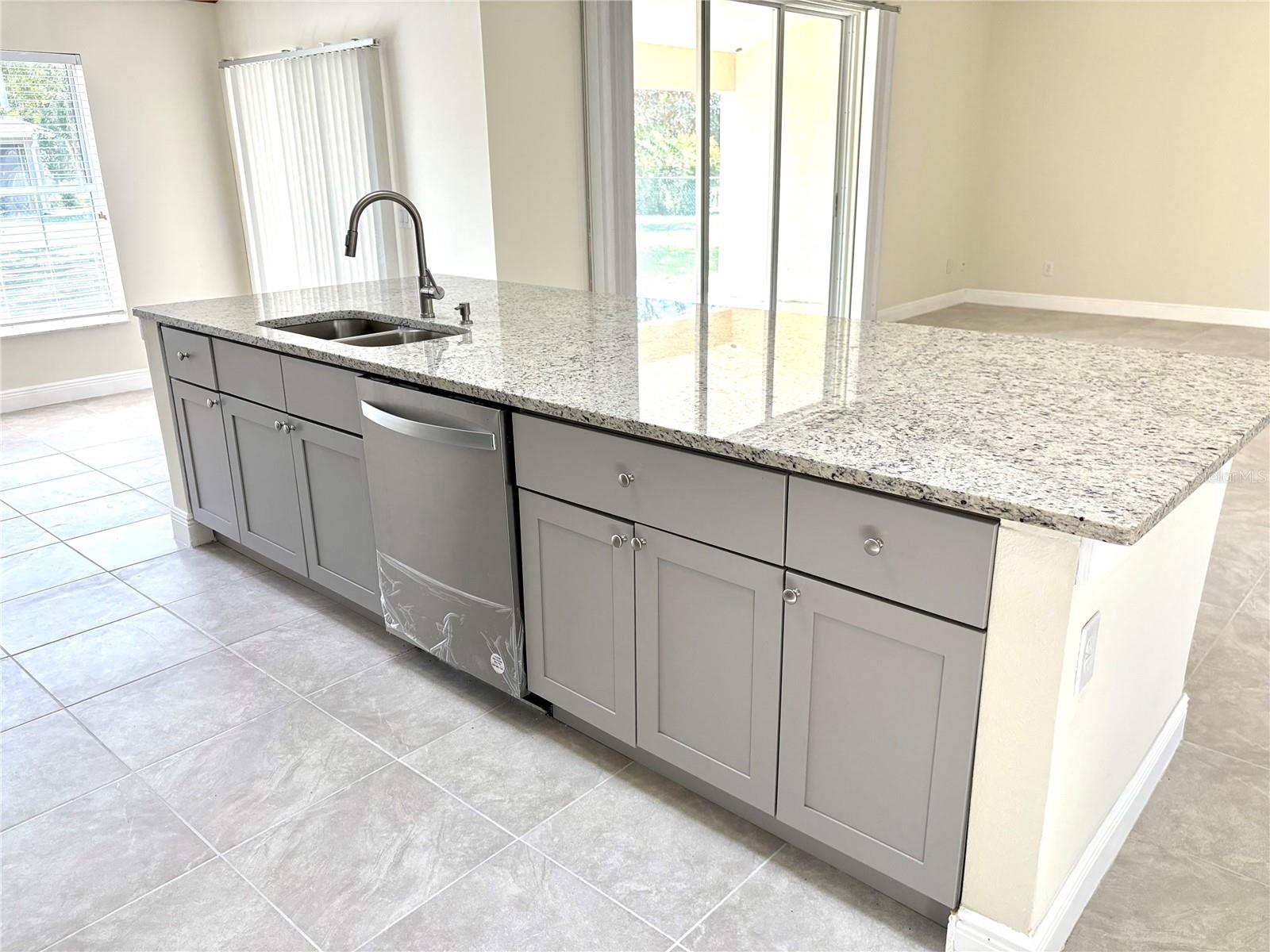 Image 42 of 68 For 4572 32nd Street