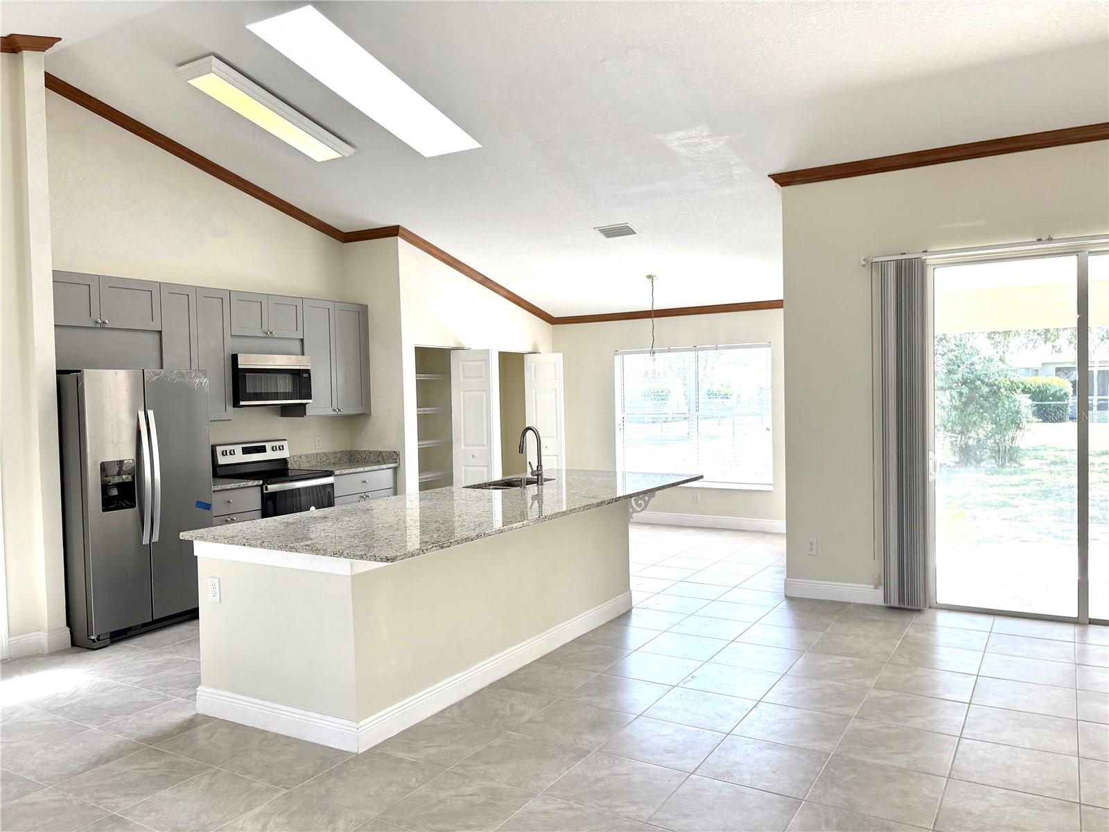 Image 6 of 68 For 4572 32nd Street