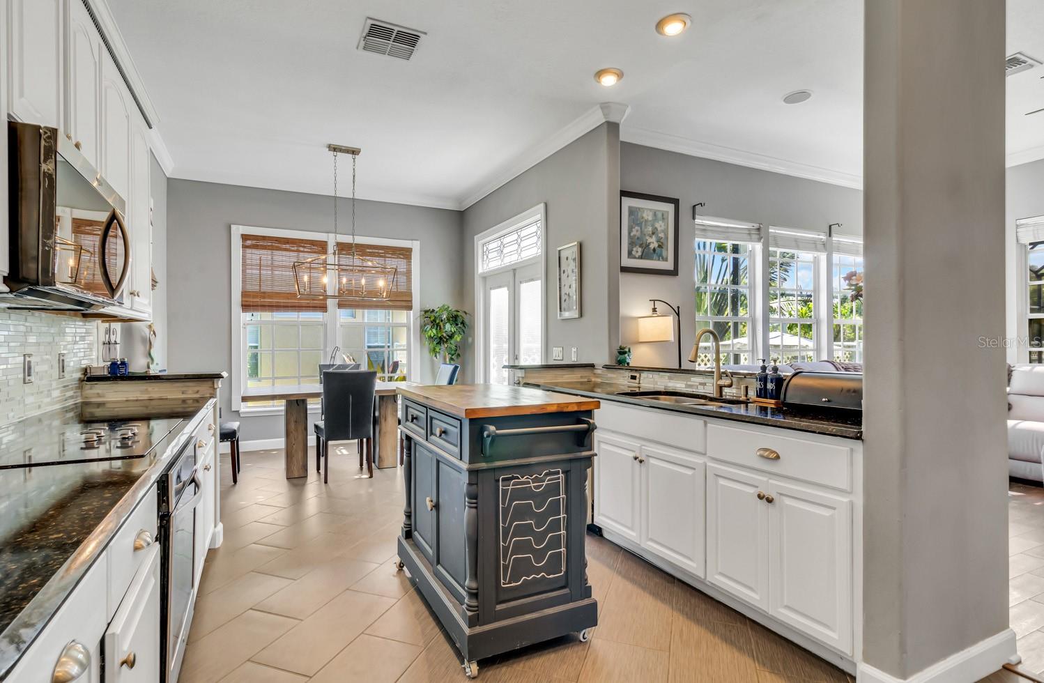 Image 14 of 70 For 1505 Eagles Landing Court