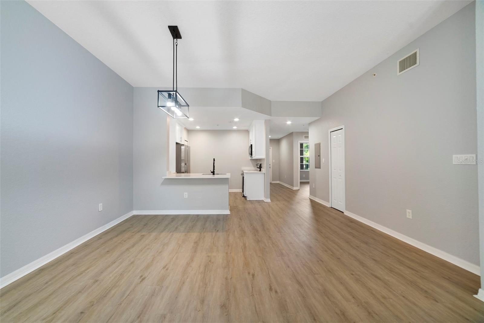 Image 16 of 27 For 855 Blue Sage Street 302