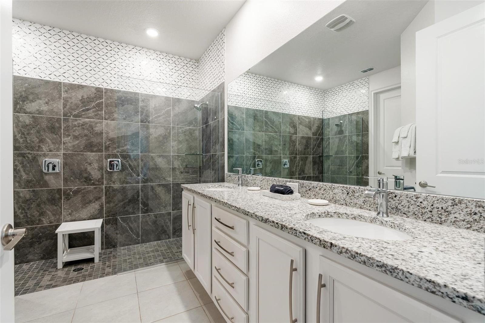 Image 40 of 57 For 740 Desert Mountain Court