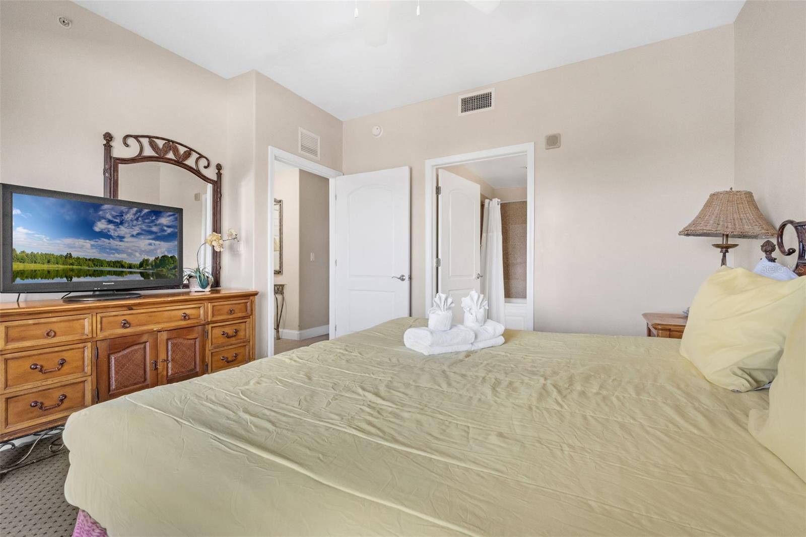 Image 13 of 42 For 13427 Blue Heron Beach Drive 807