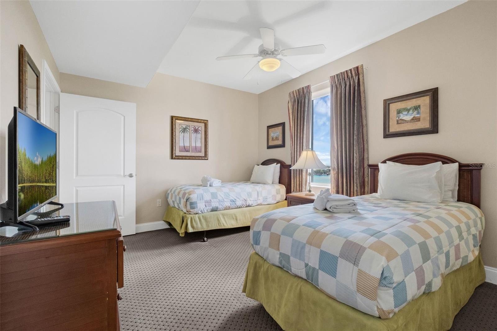 Image 15 of 42 For 13427 Blue Heron Beach Drive 807
